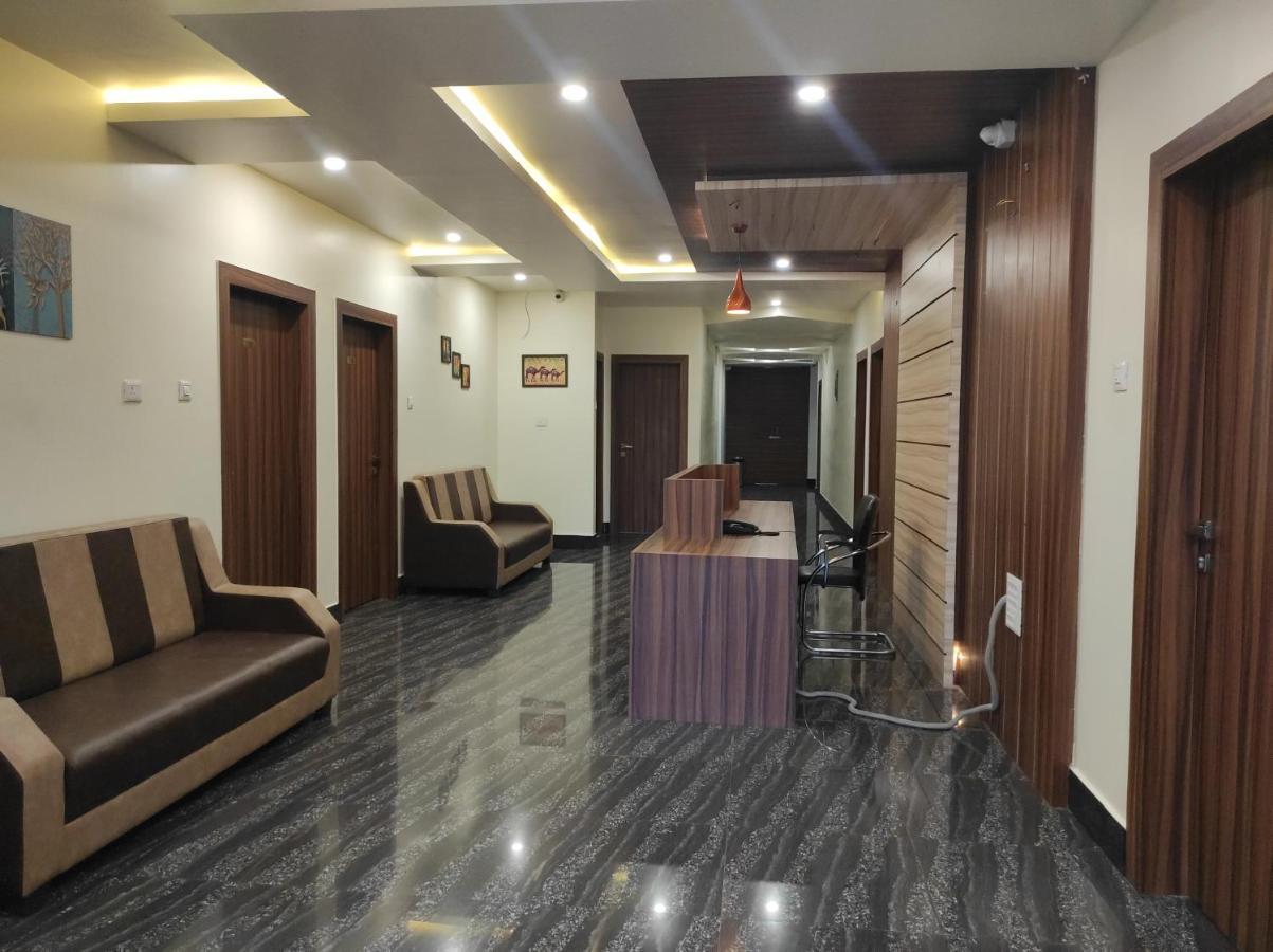 Hotel Paradise - Biswanath Chariali Bishnath Exterior foto